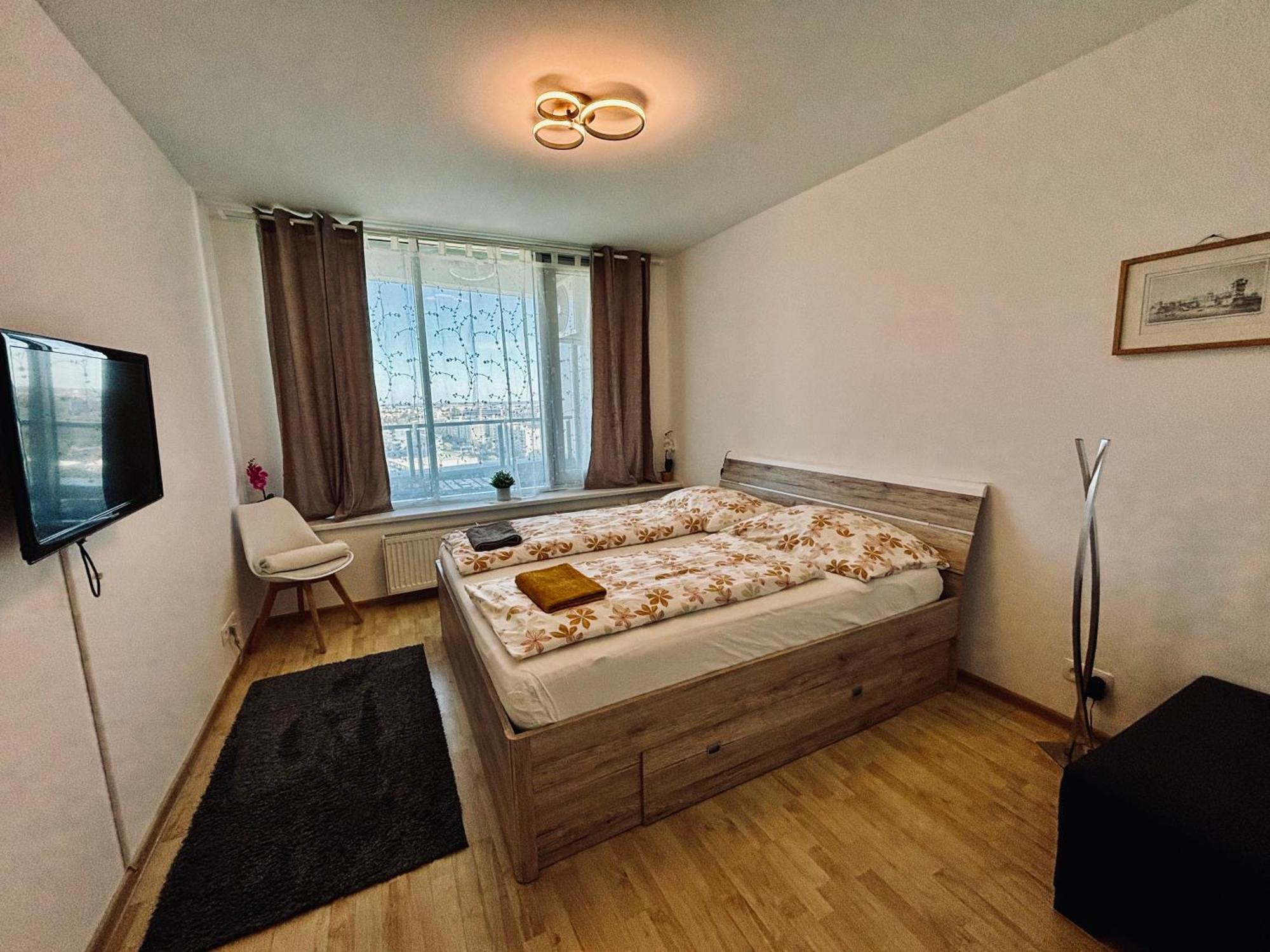 Apartmán Three Towers With Beautiful View And Parking! Bratislava Exteriér fotografie