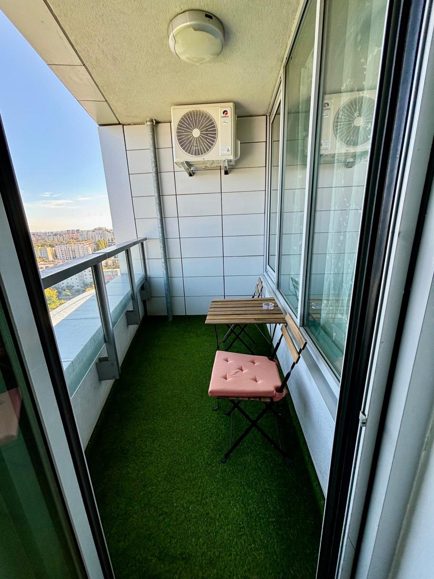 Apartmán Three Towers With Beautiful View And Parking! Bratislava Exteriér fotografie